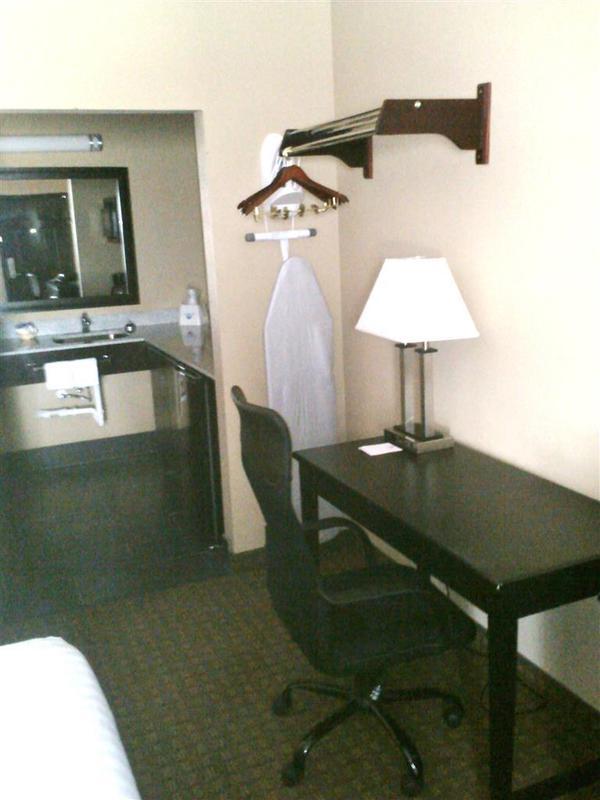 Rodeway Inn Dilley Rum bild
